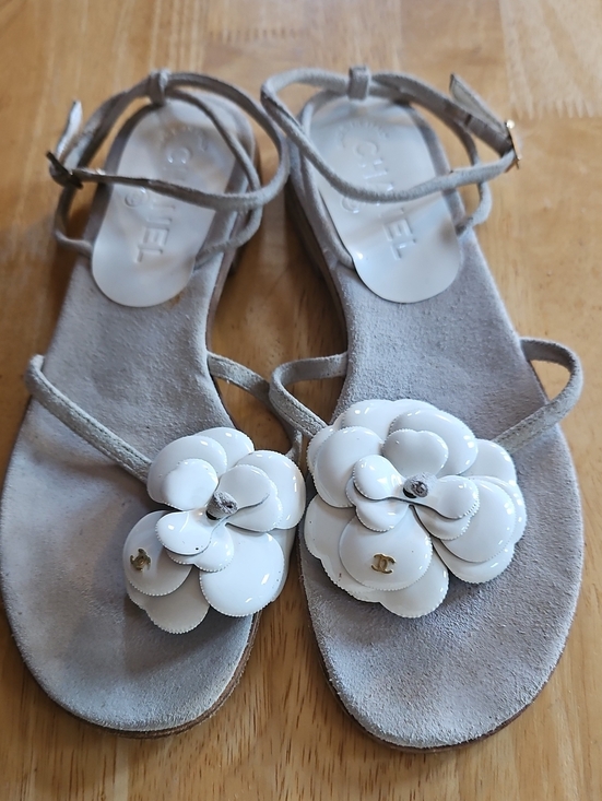 CHANEL Shoes - CHANEL Vintage Thong Gray Suede and White Patent Leather Sandals